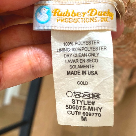 Gold v-neck stunning beaded gown size M - Picture 6 of 8